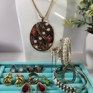 #2528, EXQUISITE, VICTORIAN   11 ITEMS, NECKLACE, BROOCHE, PENDANT, RING,EARRING